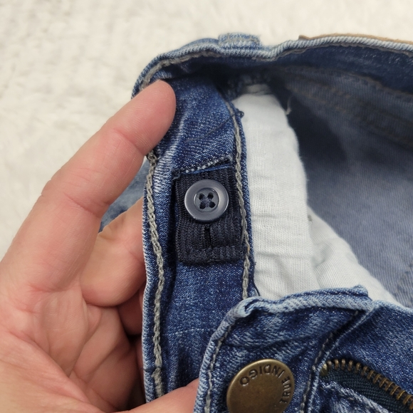 Kids distress faded shorts - Picture 6 of 7